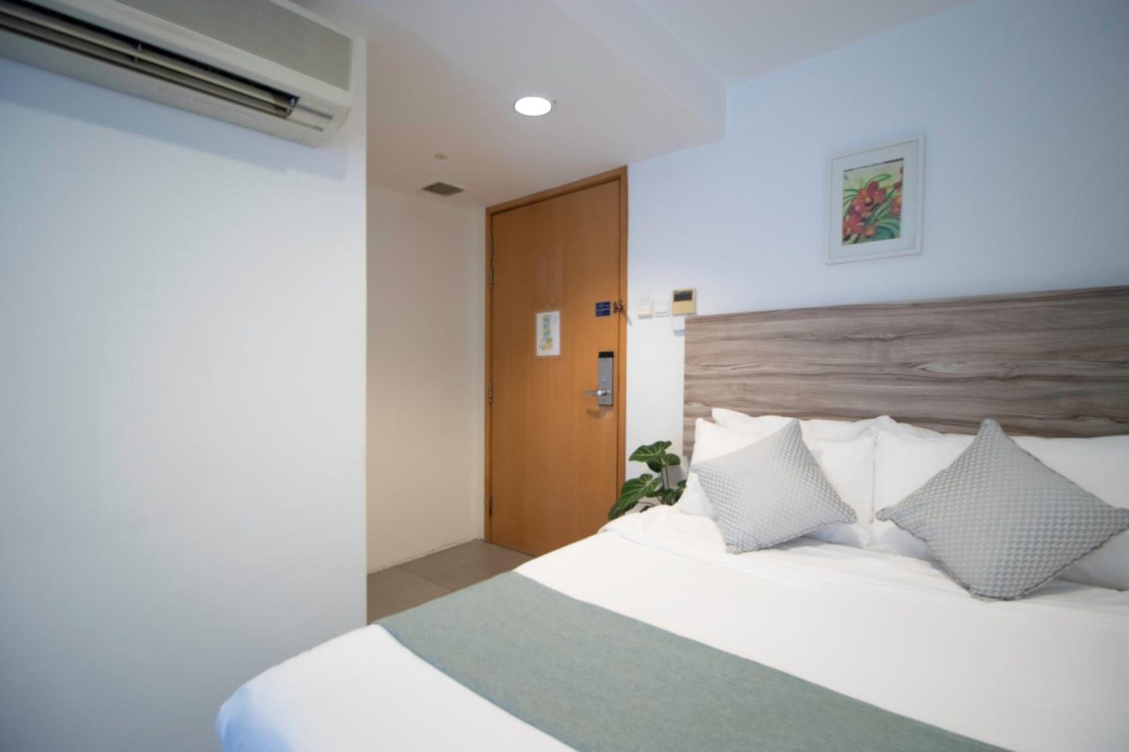 Victoria Hotel a NuVe Group Collection — photo 6