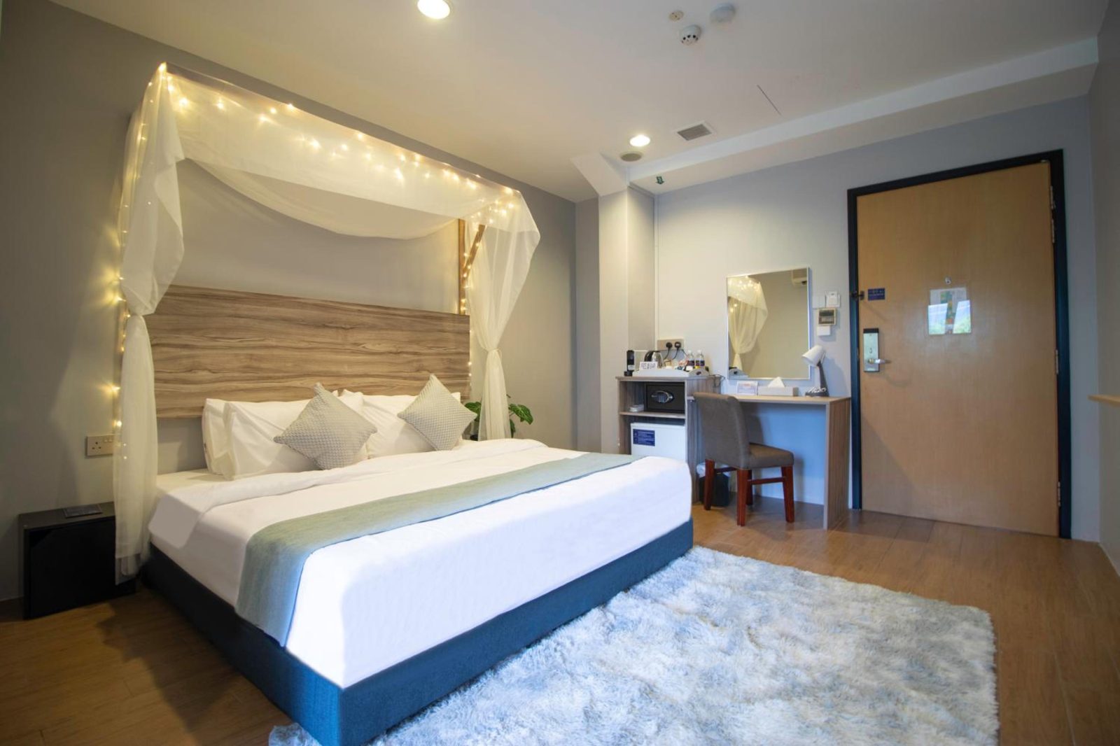 Victoria Hotel a NuVe Group Collection — photo 4