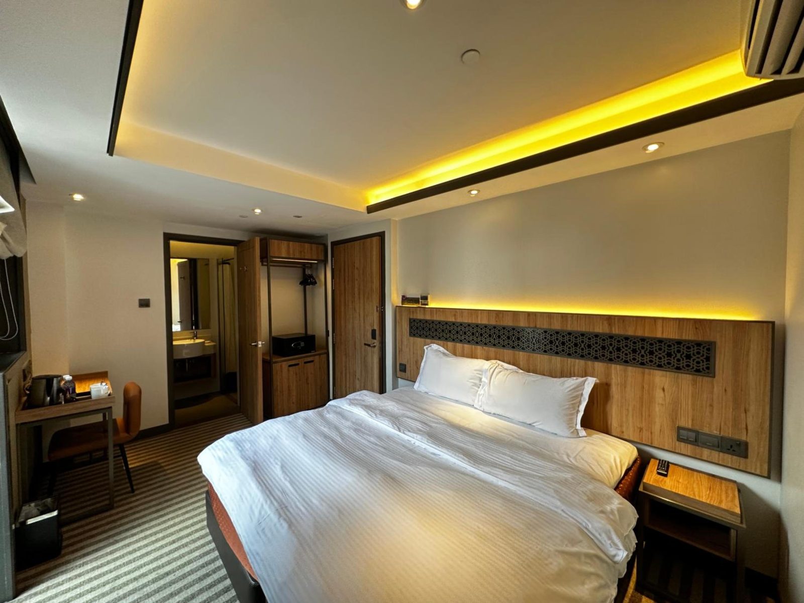 Dash Living Rochor — photo 3